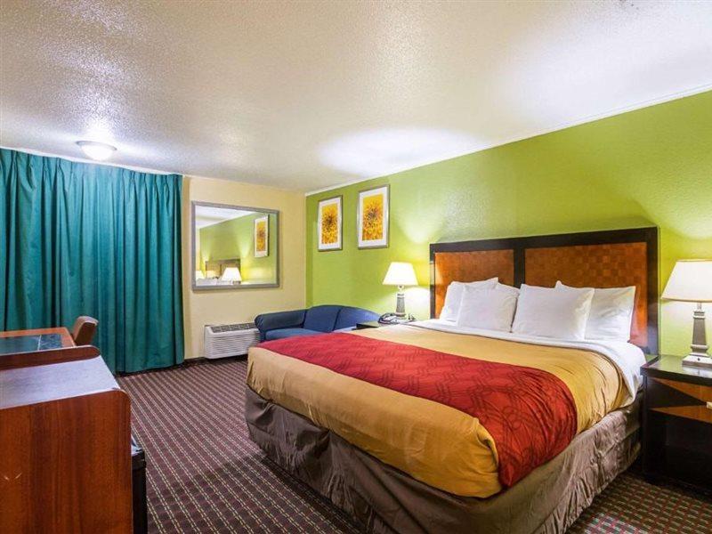 Econo Lodge Саванна Екстер'єр фото