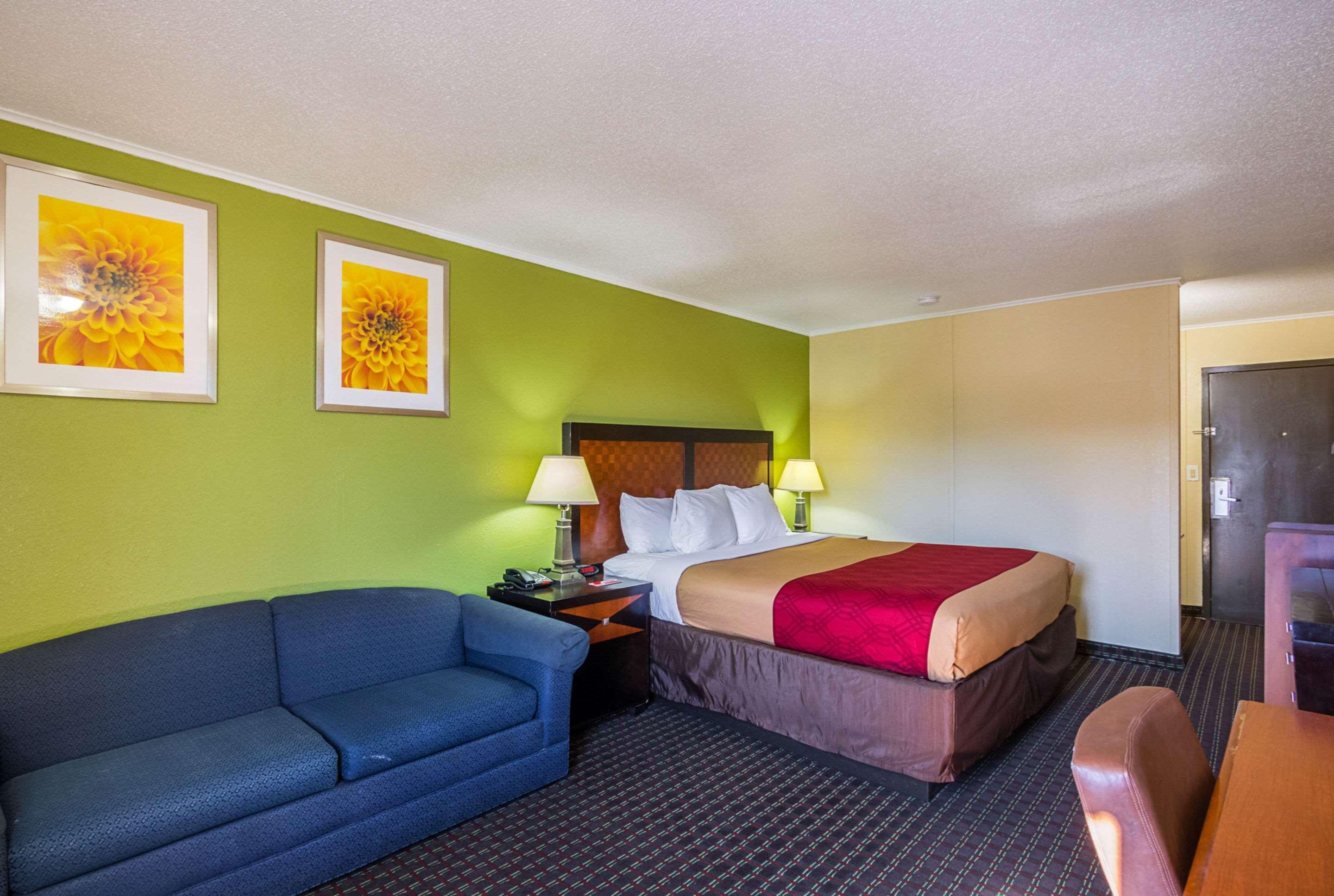 Econo Lodge Саванна Екстер'єр фото