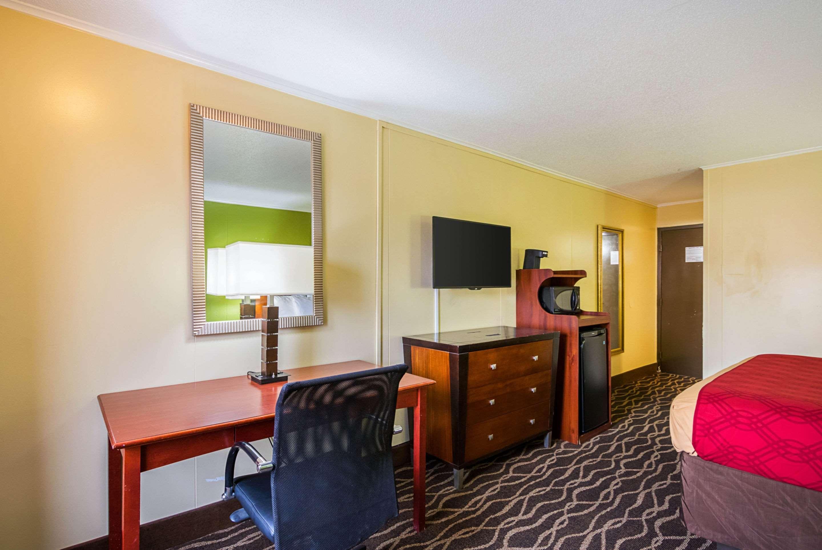 Econo Lodge Саванна Екстер'єр фото