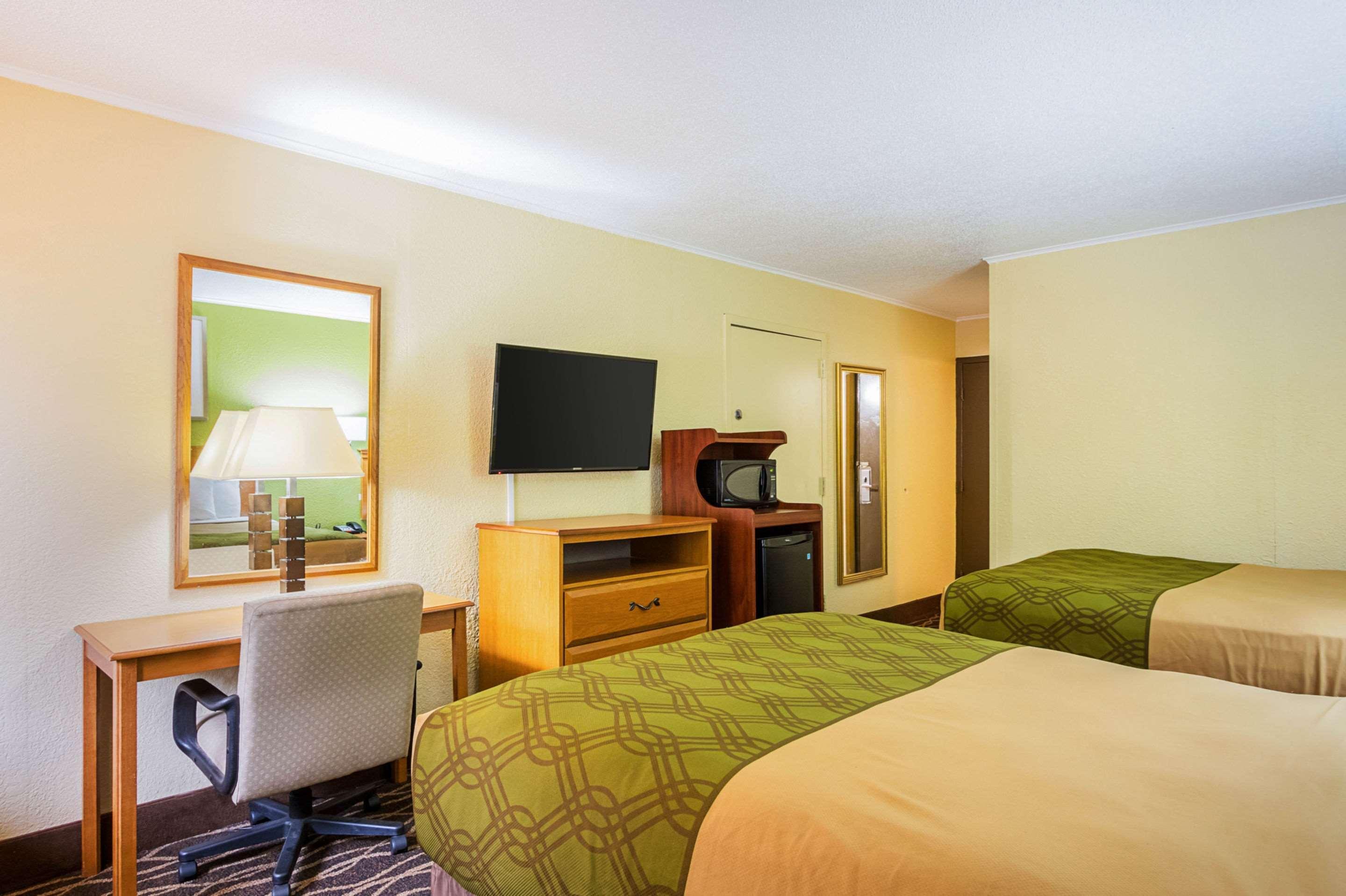Econo Lodge Саванна Екстер'єр фото